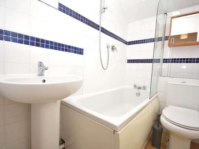 Flat for sale in Amersham