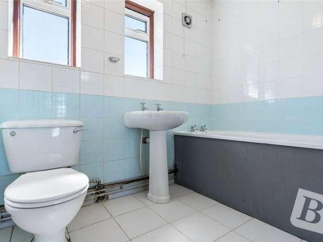 Flat for sale in Cranham, Greater London