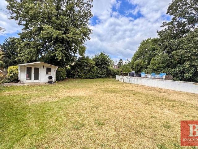 Flat for sale in Round Hill, Brighton & Hove