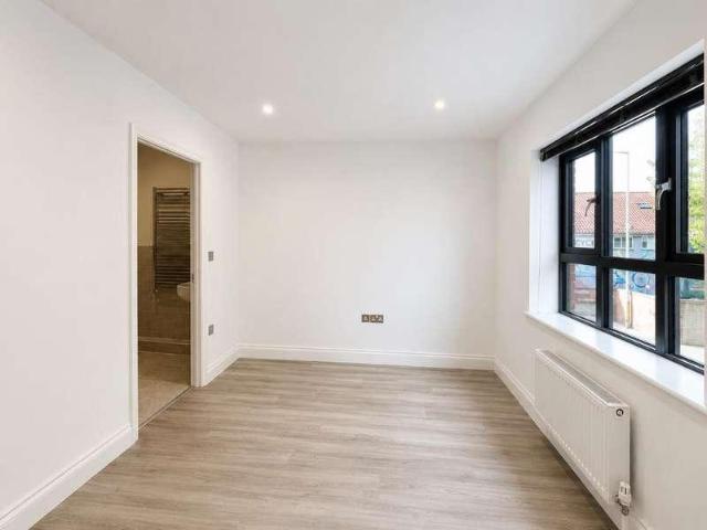 Flat for sale in Lakenham, East Bank