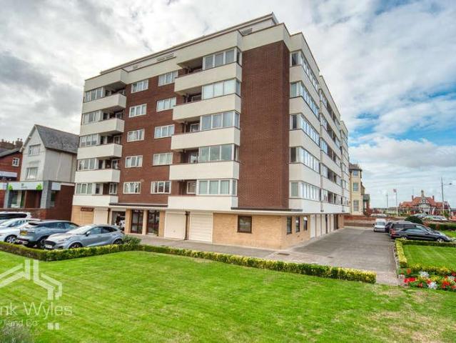 Flat for sale in St Annes, Lytham