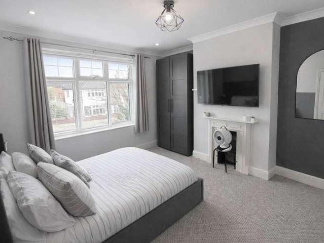 Flat for sale in Weston-super-mare, North Somerset