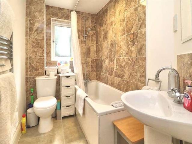 Flat for sale in Horsell, Woking