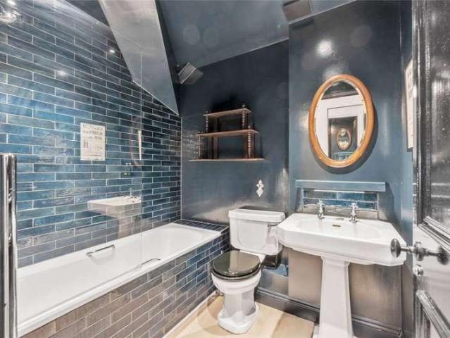 Flat for sale in Belsize Park, Primrose Hill