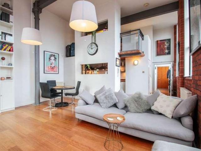 Flat for sale in Hulme, Georgia