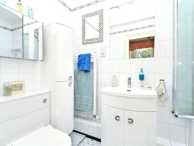 Flat for sale in Eastbourne, East Sussex
