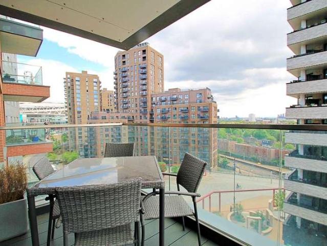 Flat for sale in Greater London