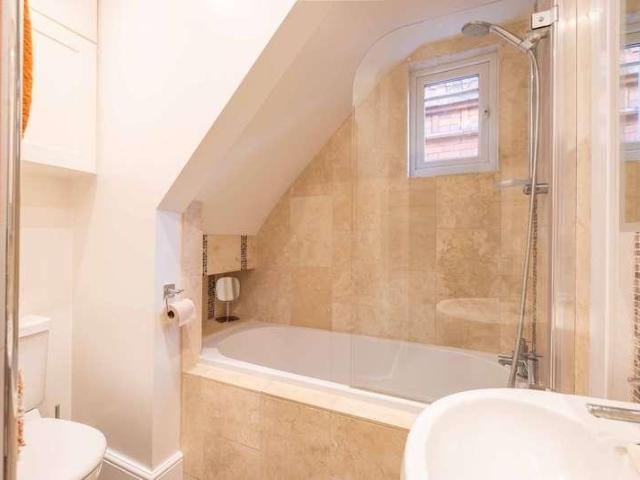 Flat for sale in Southlea, Datchet