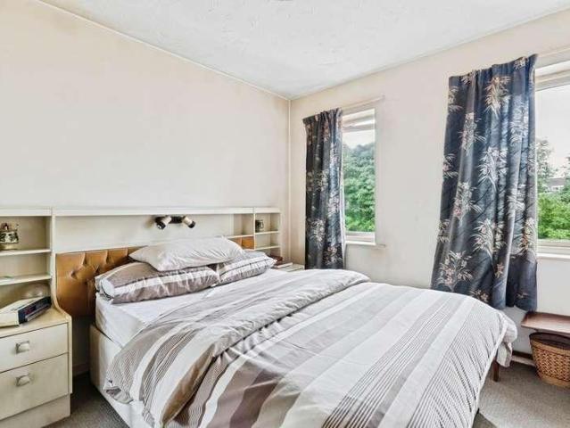 Flat for sale in King's Walden, Hertfordshire