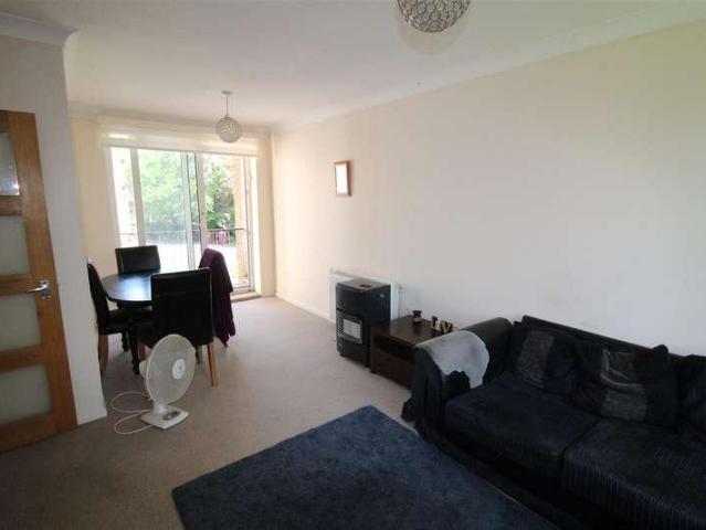 Flat for sale in Lee Bank, Greater Manchester