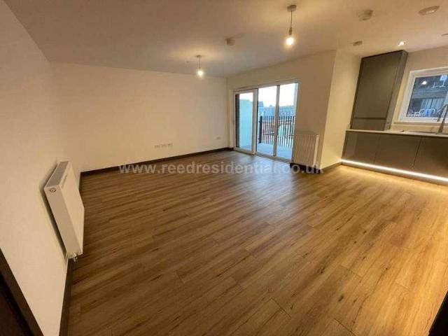 Flat for sale in Prittlewell, Southend-on-Sea