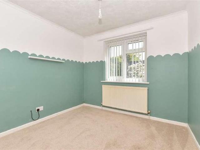 Flat for sale in Bridgefield, Kent