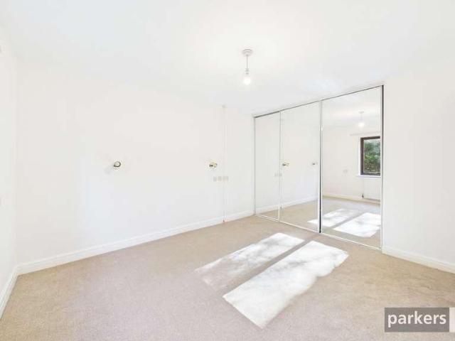 Flat for sale in Whitley, Reading