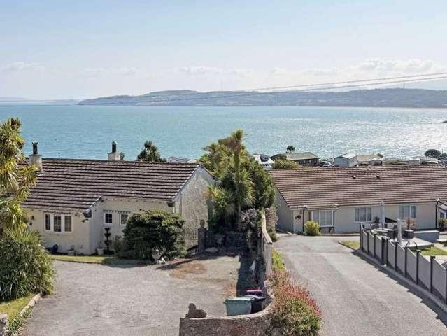 Flat for sale in Llanfair-Mathafarn-Eithaf, Benllech