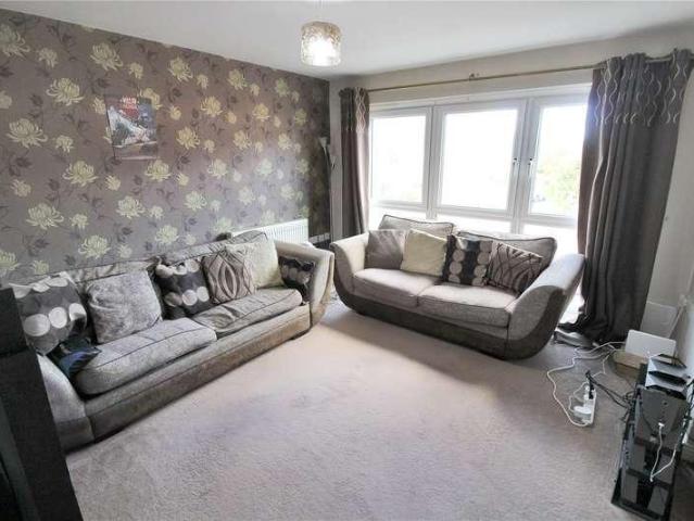 Flat for sale in Oakhurst