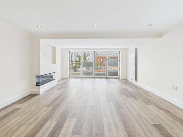 Flat for sale in Wallasey, New Brighton