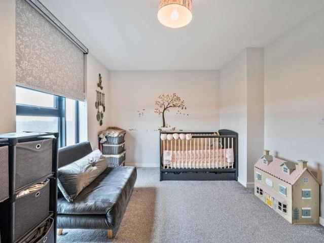 Flat for sale in Greater London