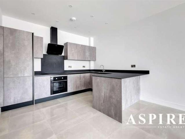Flat for sale in Essex