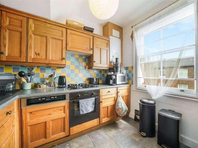 Flat for sale in Dartmouth Park, Greater London