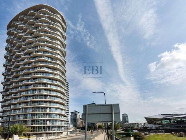 Flat for sale in London Borough of Newham, Greater London