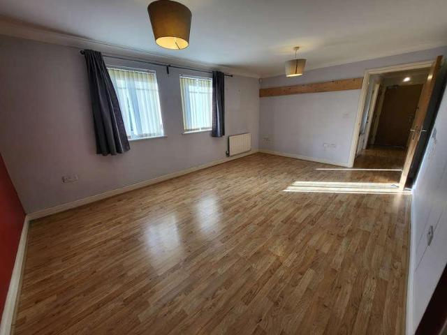 Flat for sale in Old Trafford, Trafford Park