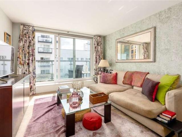 Flat for sale in Wandsworth Riverside Quarter, Greater London