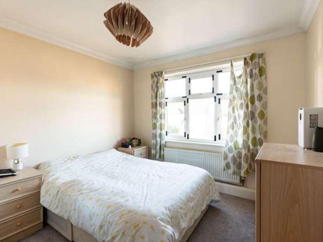 Flat for sale in Headington, Oxford