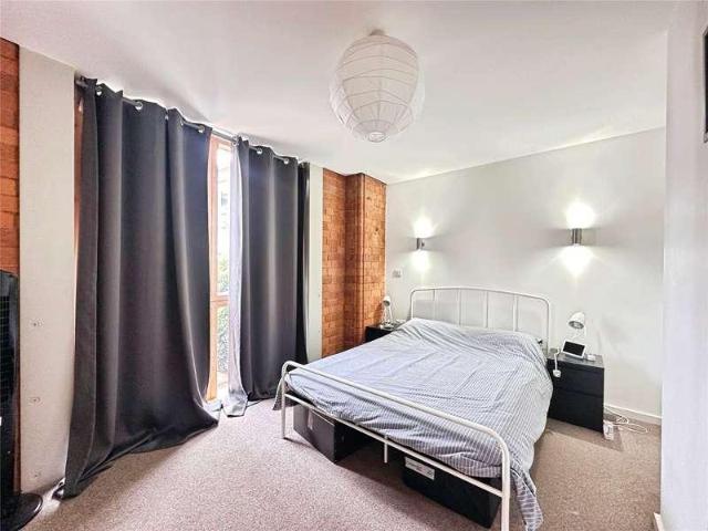 Flat for sale in Hillfields, West Midlands