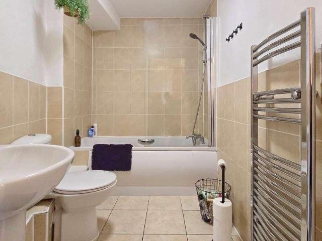 Flat for sale in Ampthill, Bedfordshire