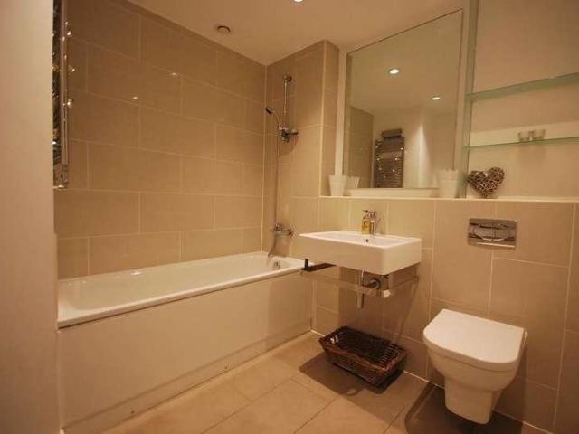 Flat for sale in Georgia, Greater Manchester
