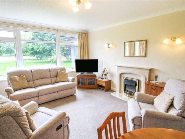 Flat for sale in High Harrogate, Harrogate