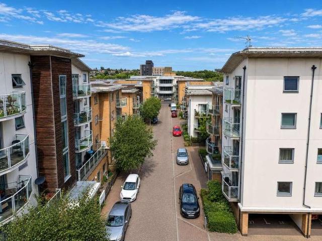 Flat for sale in Hythe, Colchester