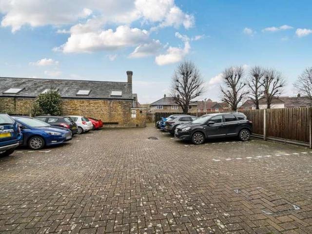 Flat for sale in Fordham Heath, Essex