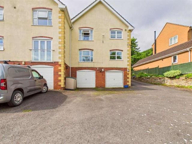 Flat for sale in Great Malvern, Forthampton