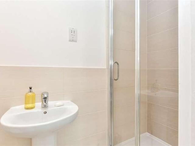 Flat for sale in Gillingham