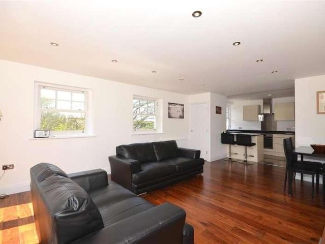 Flat for sale in Golden Valley, Folkestone