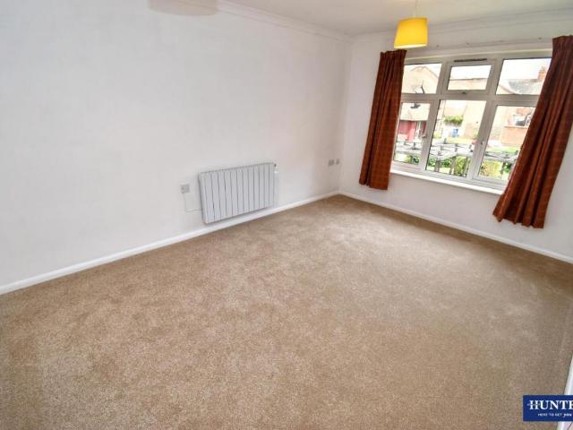Flat for sale in South Wigston, Wigston Magna