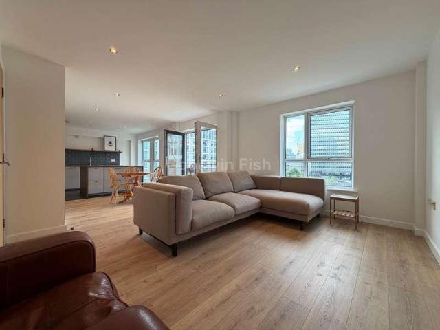 Flat for sale in Georgia, Greater Manchester
