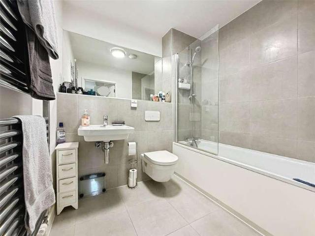 Flat for sale in Newell Green