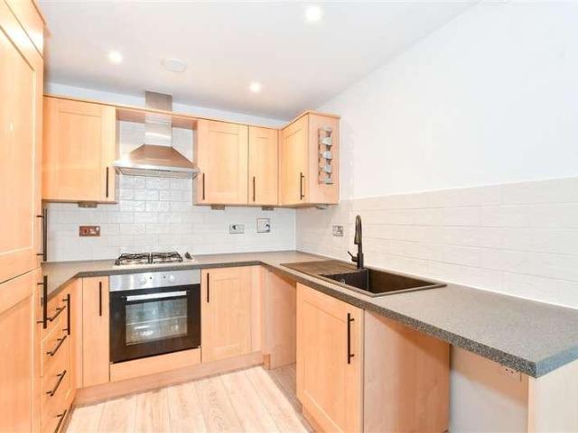 Flat for sale in Bourne Vale, Kent