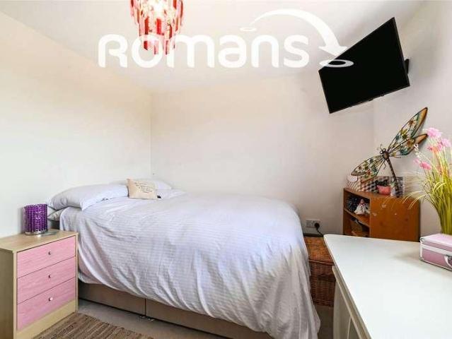 Flat for sale in Binfield