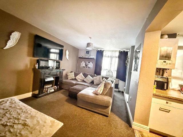 Flat for sale in Washington, Sunderland