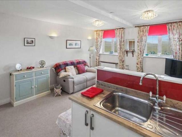 Flat for sale in Eastwood, Attenborough