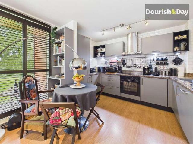 Flat for sale in Kingsbourne, Nantwich