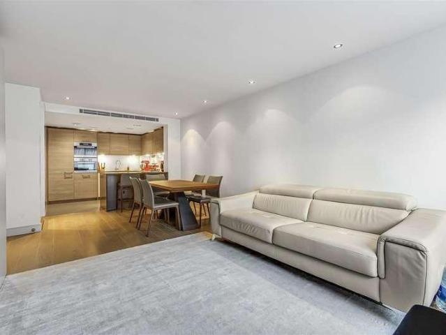 Flat for sale in Greater London