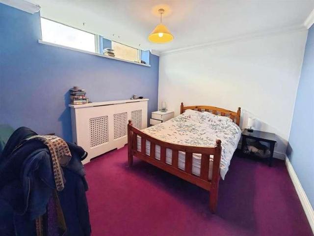 Flat for sale in Kettering