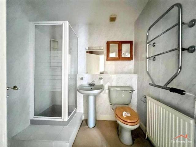 Flat for sale in London Borough of Barnet, Greater London