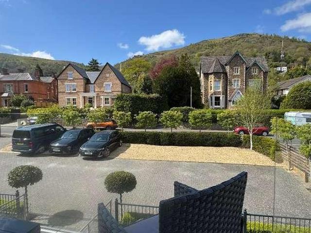 Flat for sale in Great Malvern, Forthampton