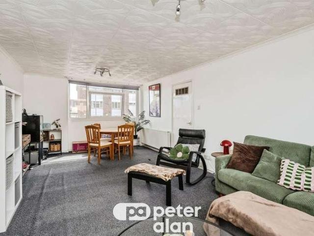Flat for sale in Dyffryn Clydach, Neath Abbey
