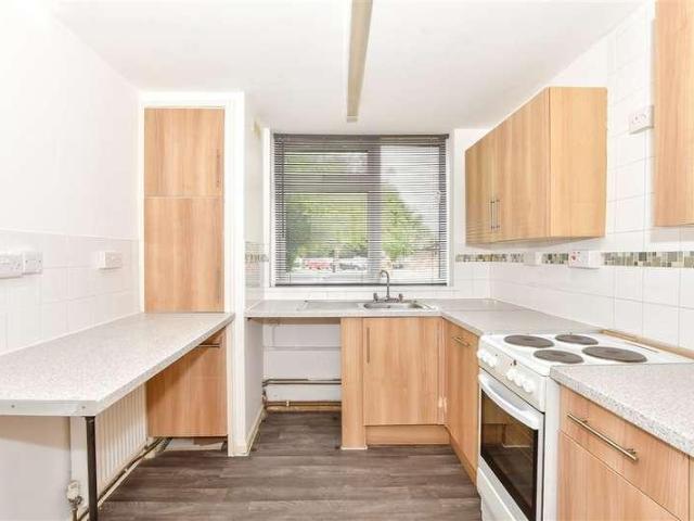 Flat for sale in Spring Vale, Hampshire